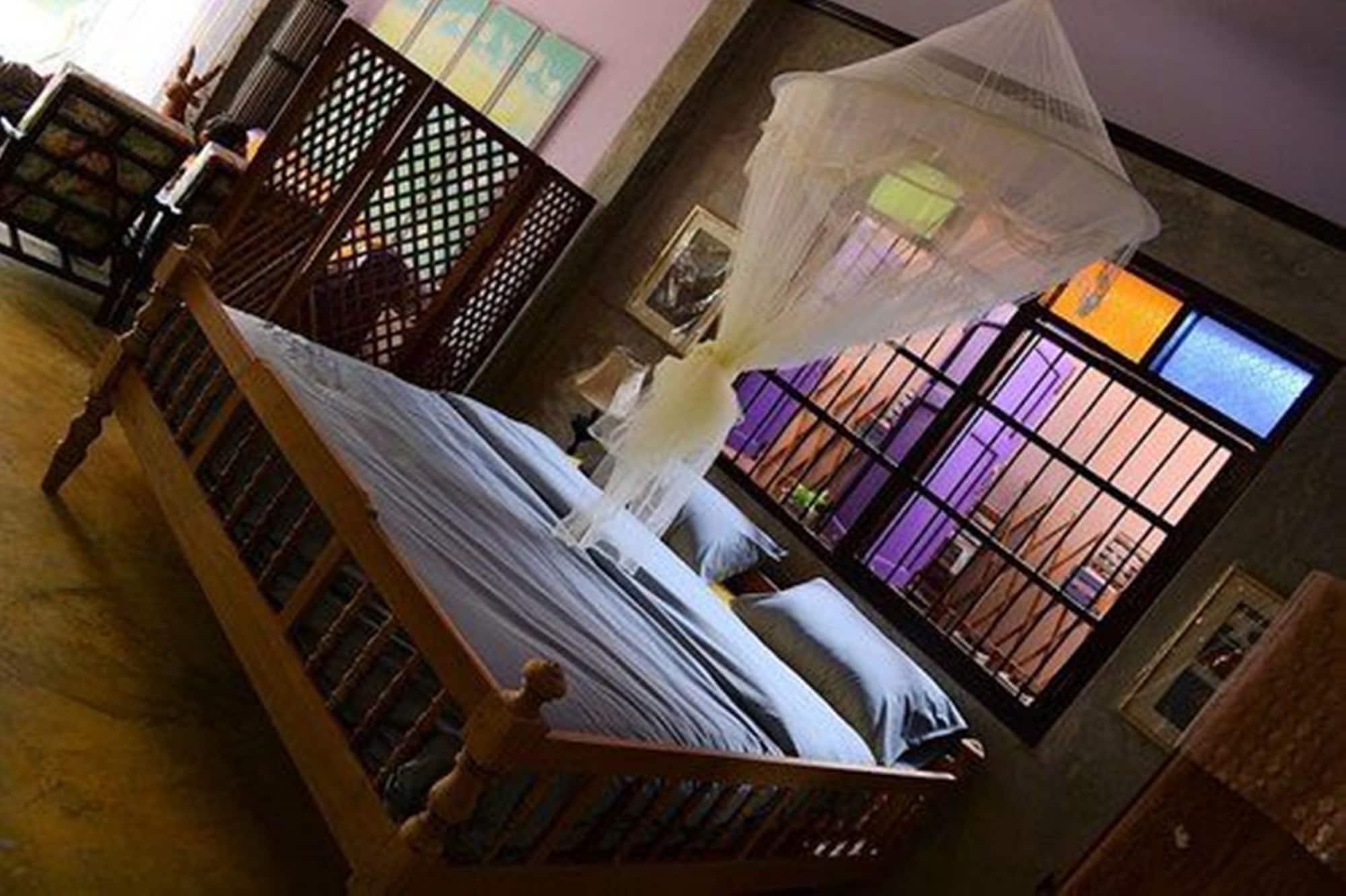 Отель Bangluang House Бангкок Экстерьер фото